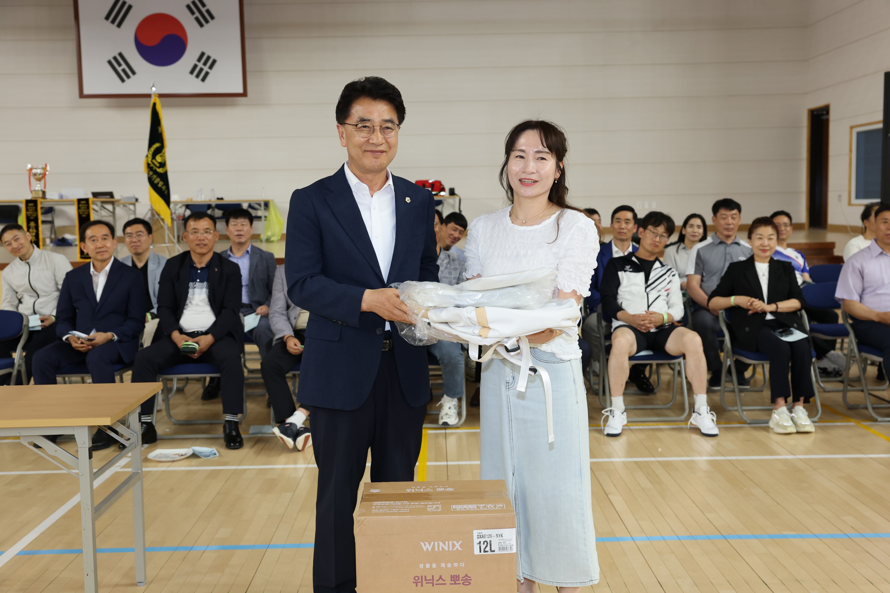 제7회 전라남도의장기 클럽최강전 배드민턴 대회 첨부이미지 : 25년06월14일 제7회 전라남도의장기 배드민턴 대회 - 021.jpg