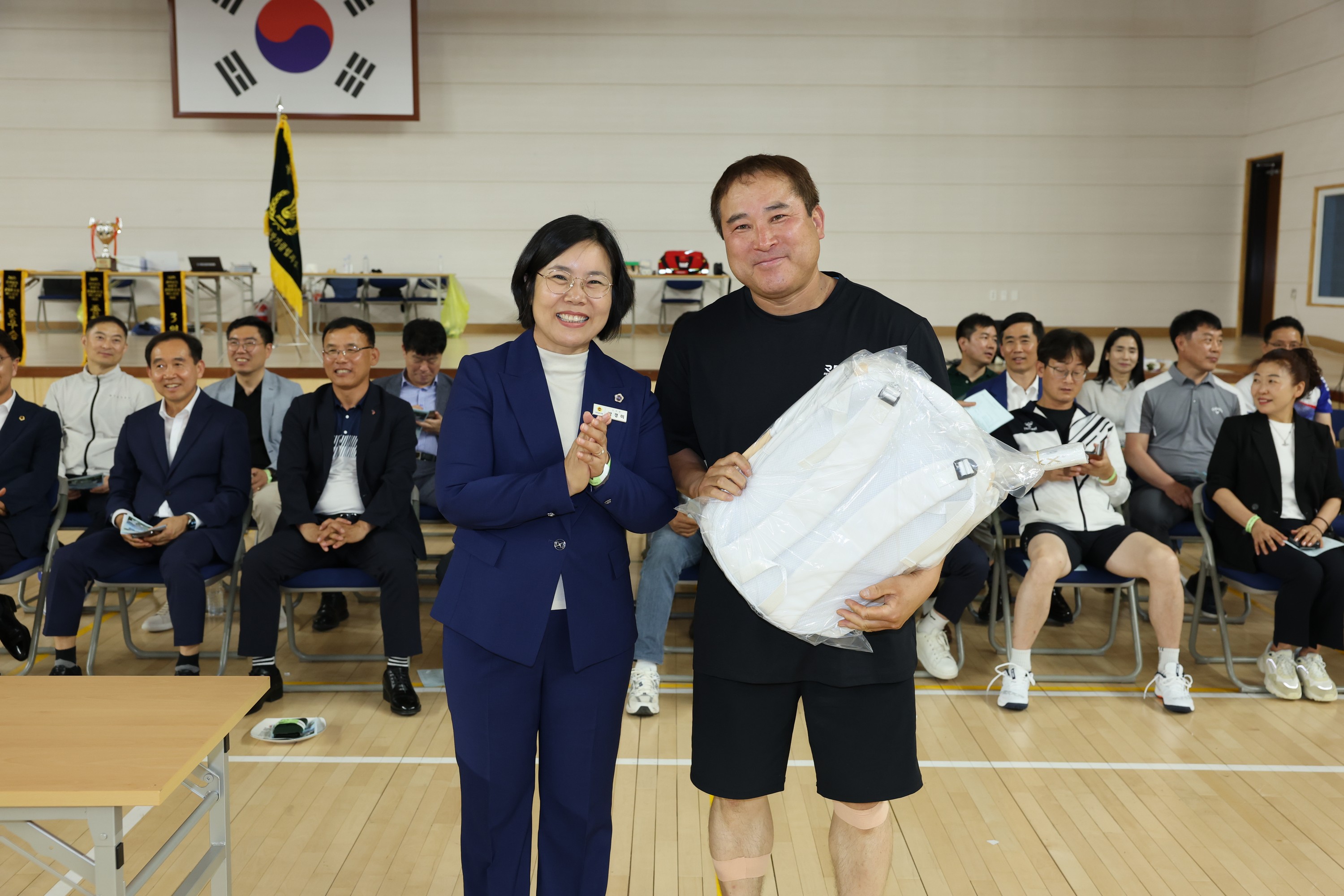 제7회 전라남도의장기 클럽최강전 배드민턴 대회 첨부이미지 : 25년06월14일 제7회 전라남도의장기 배드민턴 대회 - 024.jpg