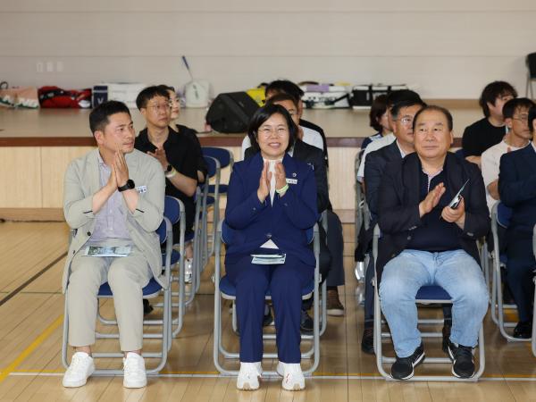 제7회 전라남도의장기 클럽최강전 배드민턴 대회 첨부이미지 : 25년06월14일 제7회 전라남도의장기 배드민턴 대회 - 002.jpg