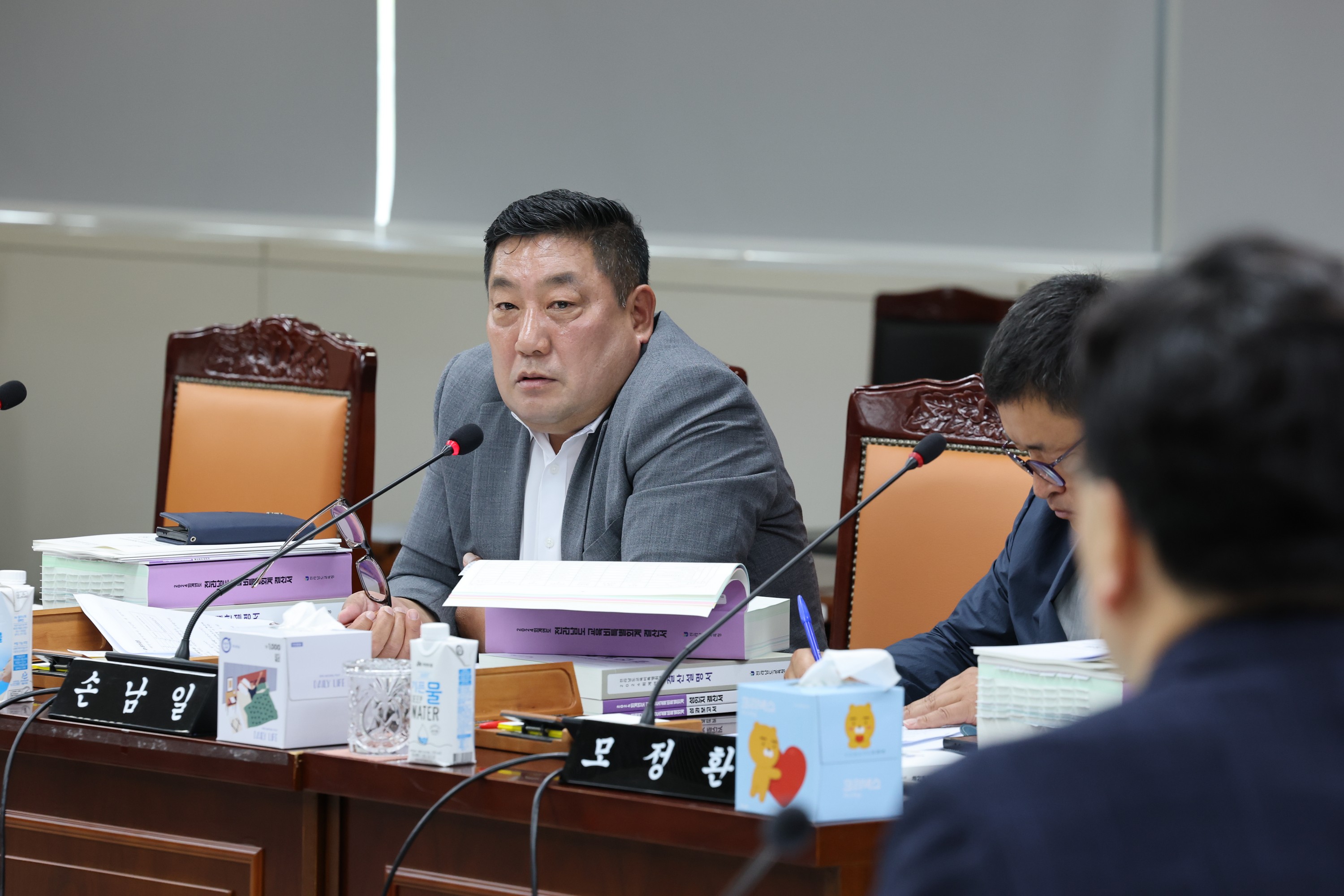 전라남도교육비특별회계 2024회계연도 결산 및 예비비 승인 심사 첨부이미지 : 25년06월13일 전라남도교육비택별회계 2024회계연도 결산 및 예비비 심사 - 070.jpg