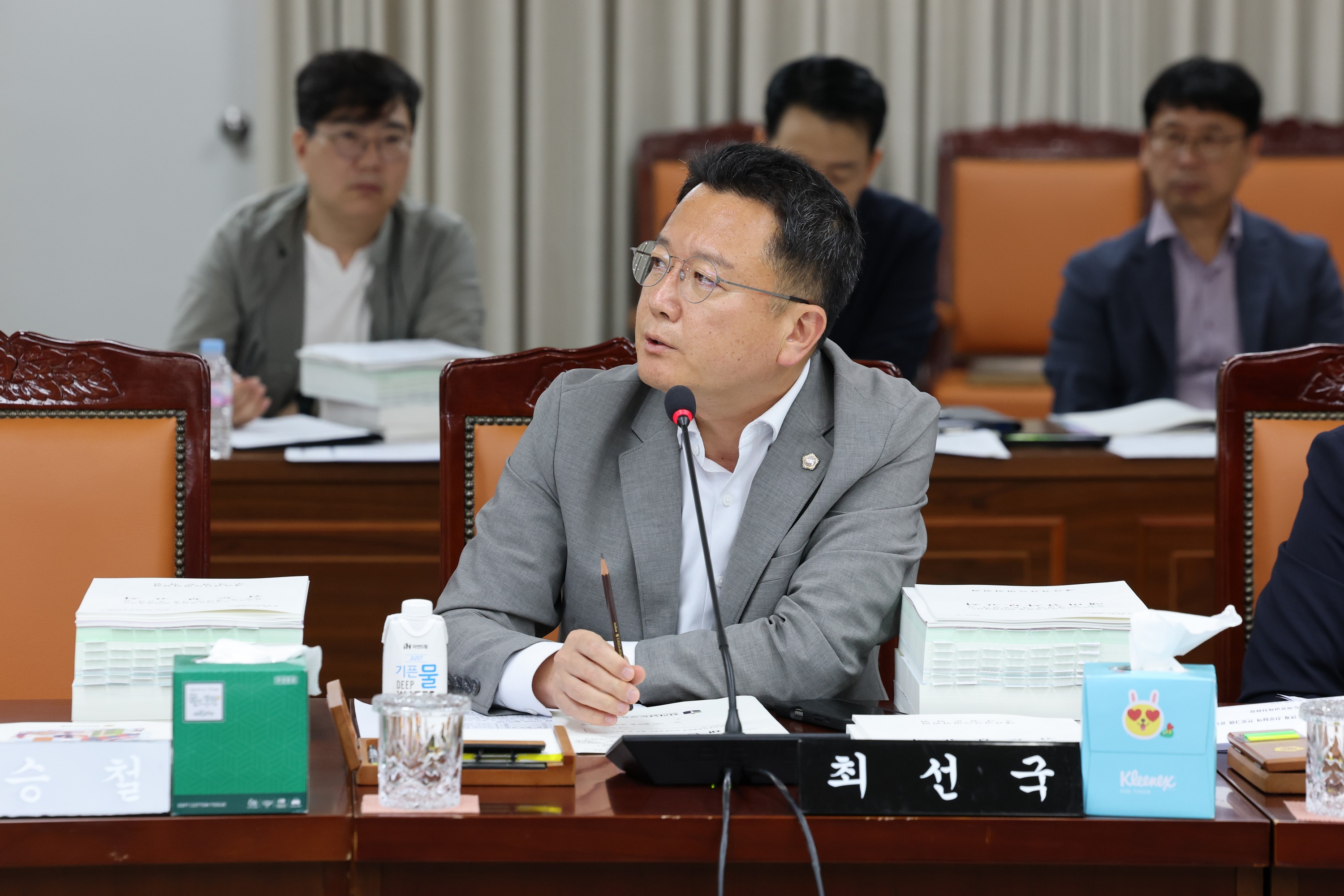 전라남도교육비특별회계 2024회계연도 결산 및 예비비 승인 심사 첨부이미지 : 25년06월13일 전라남도교육비택별회계 2024회계연도 결산 및 예비비 심사 - 078.jpg