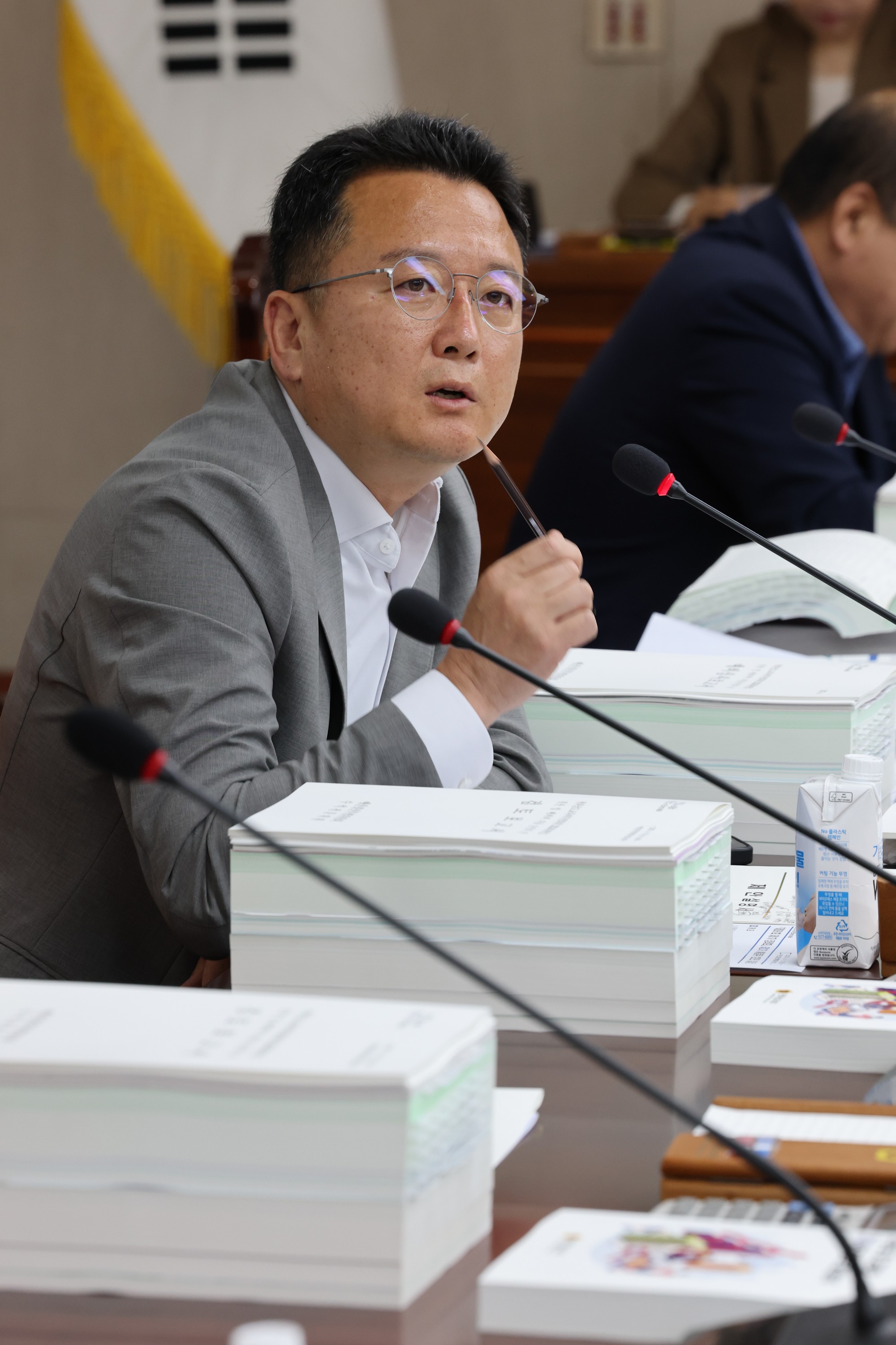 전라남도교육비특별회계 2024회계연도 결산 및 예비비 승인 심사 첨부이미지 : 25년06월13일 전라남도교육비택별회계 2024회계연도 결산 및 예비비 심사 - 083.jpg