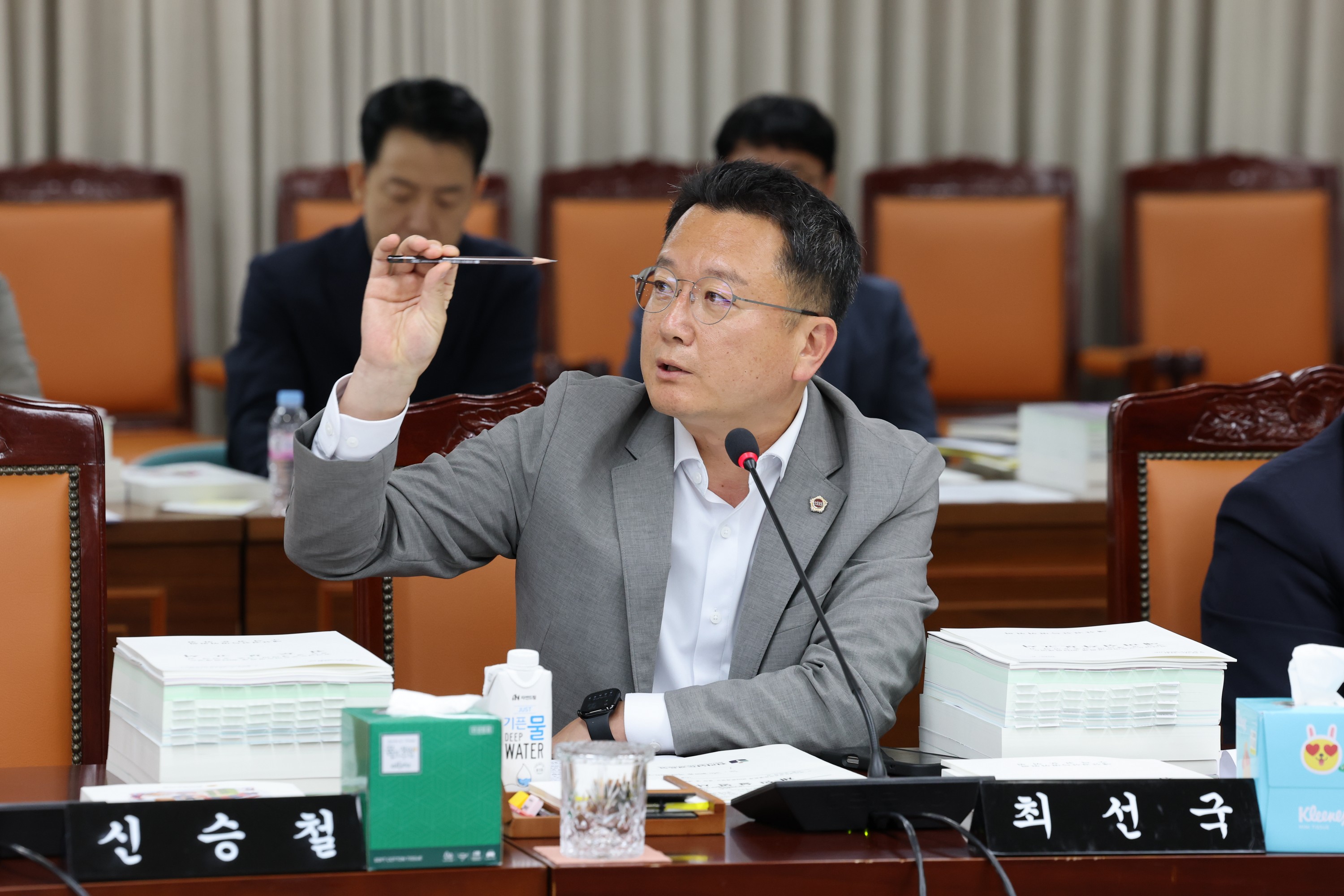전라남도교육비특별회계 2024회계연도 결산 및 예비비 승인 심사 첨부이미지 : 25년06월13일 전라남도교육비택별회계 2024회계연도 결산 및 예비비 심사 - 075.jpg