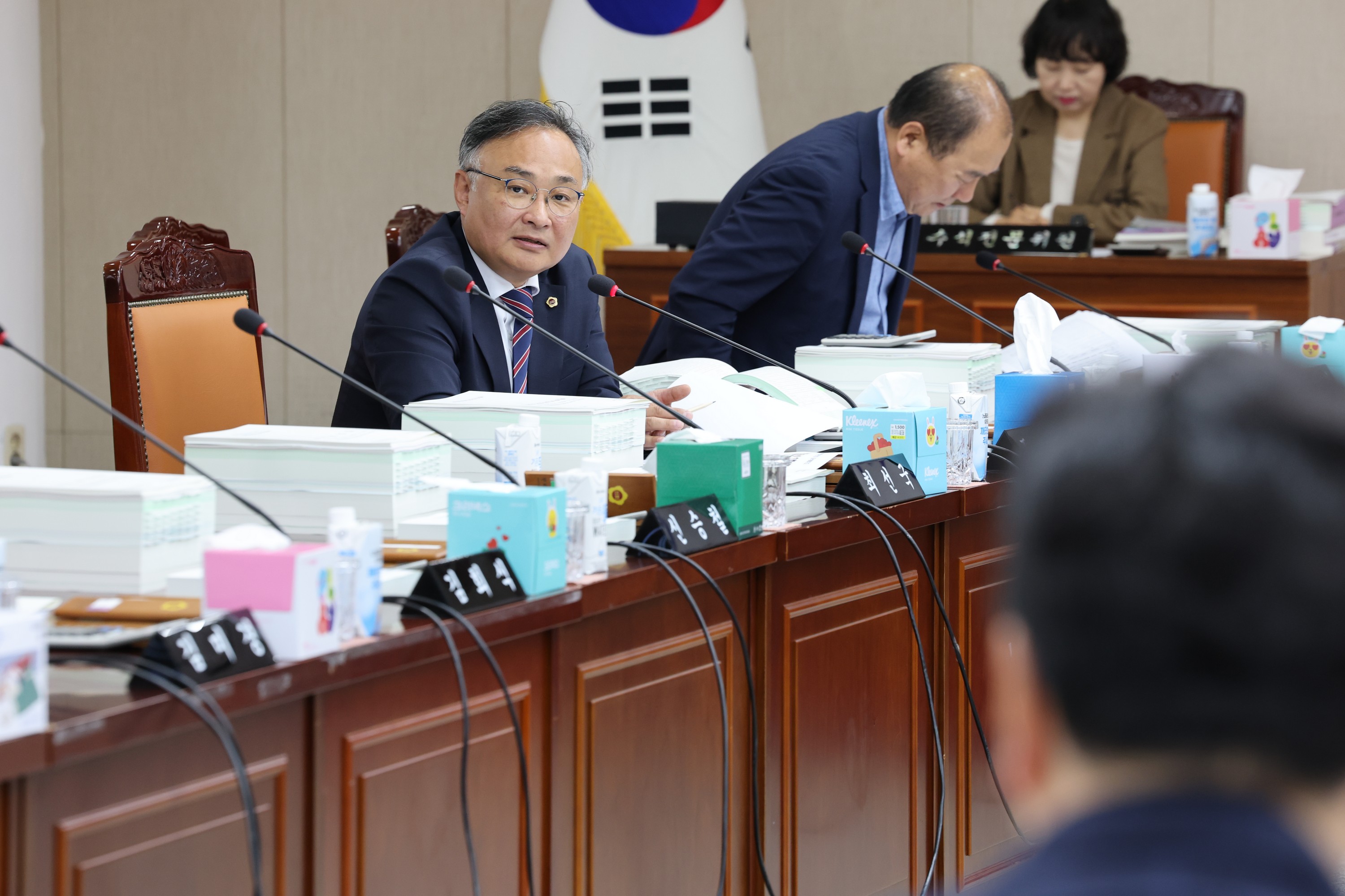 전라남도교육비특별회계 2024회계연도 결산 및 예비비 승인 심사 첨부이미지 : 25년06월13일 전라남도교육비택별회계 2024회계연도 결산 및 예비비 심사 - 036.jpg