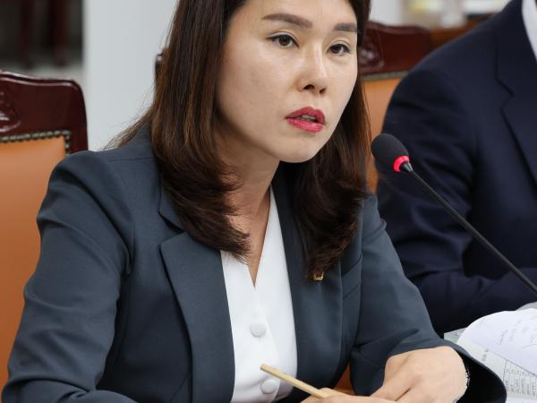 전라남도교육비특별회계 2024회계연도 결산 및 예비비 승인 심사 첨부이미지 : 25년06월13일 전라남도교육비택별회계 2024회계연도 결산 및 예비비 심사 - 028.jpg
