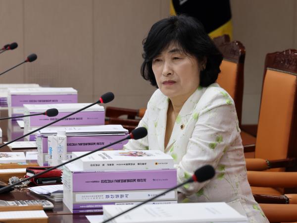 전라남도교육비특별회계 2024회계연도 결산 및 예비비 승인 심사 첨부이미지 : 25년06월13일 전라남도교육비택별회계 2024회계연도 결산 및 예비비 심사 - 021.jpg
