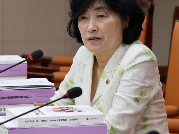 전라남도교육비특별회계 2024회계연도 결산 및 예비비 승인 심사 첨부이미지 : 25년06월13일 전라남도교육비택별회계 2024회계연도 결산 및 예비비 심사 - 020.jpg