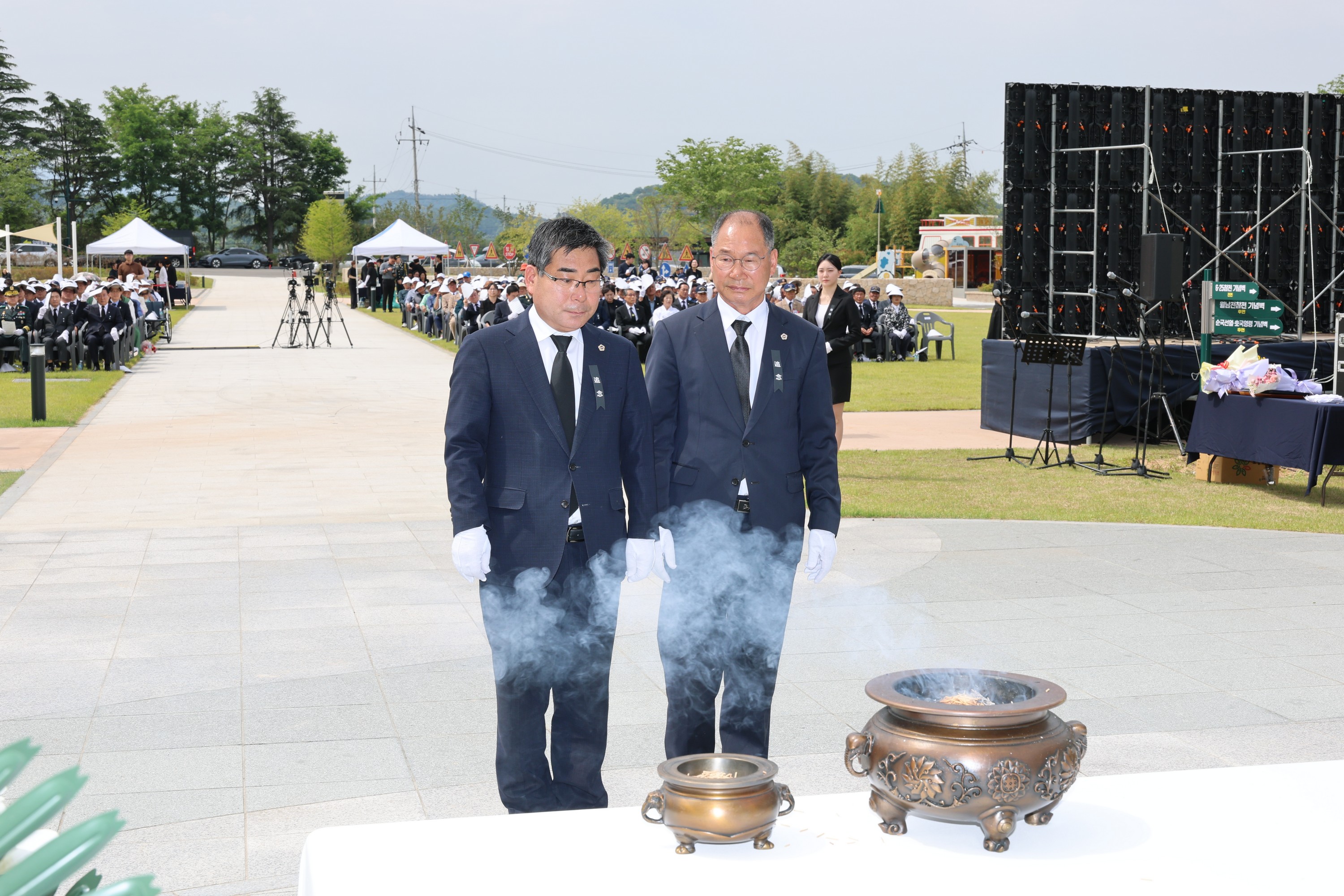제70회 현충일 추념식 첨부이미지 : 25년06월06일 제70회 현충일 추념식 - 040.jpg