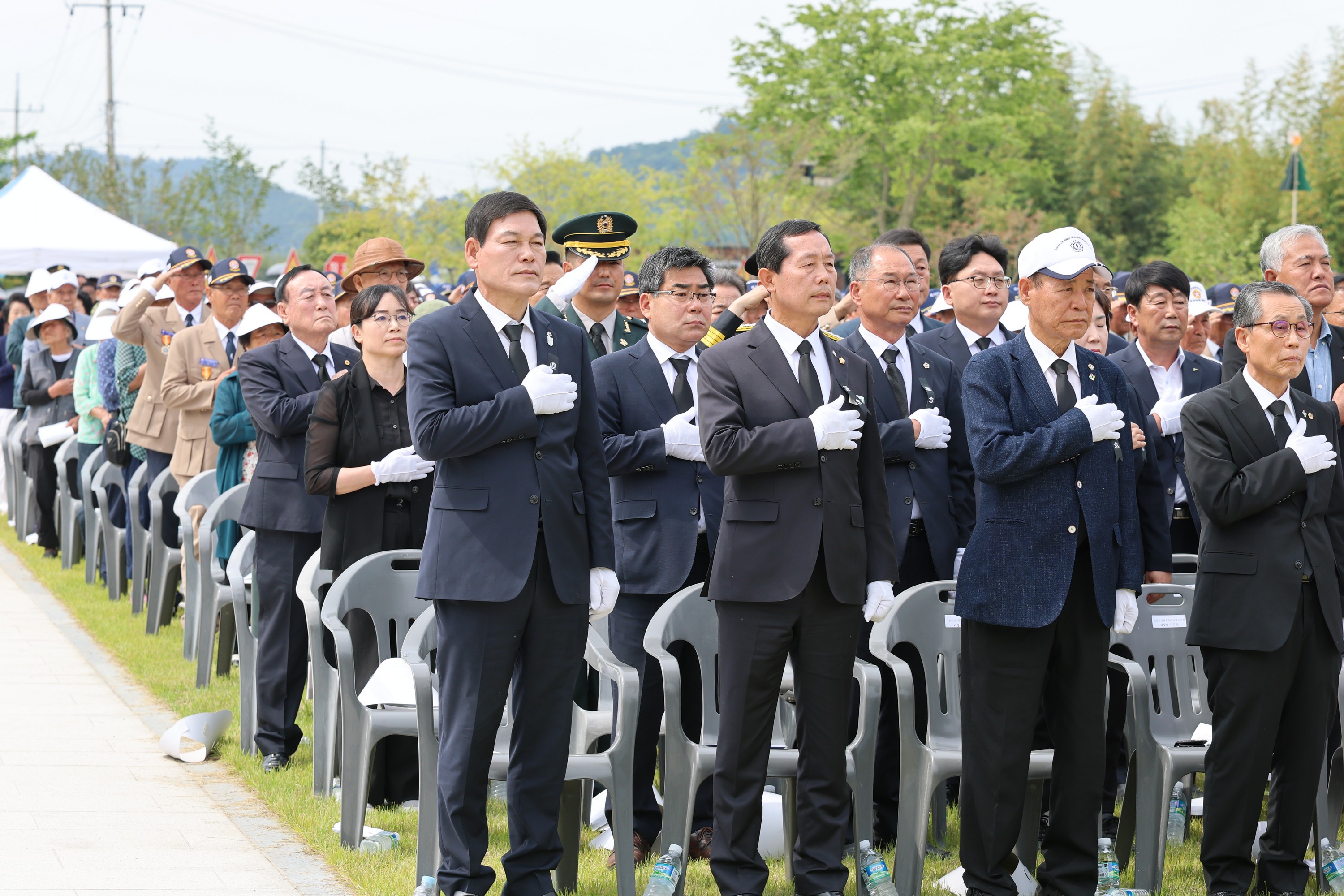 제70회 현충일 추념식 첨부이미지 : 25년06월06일 제70회 현충일 추념식 - 017.jpg