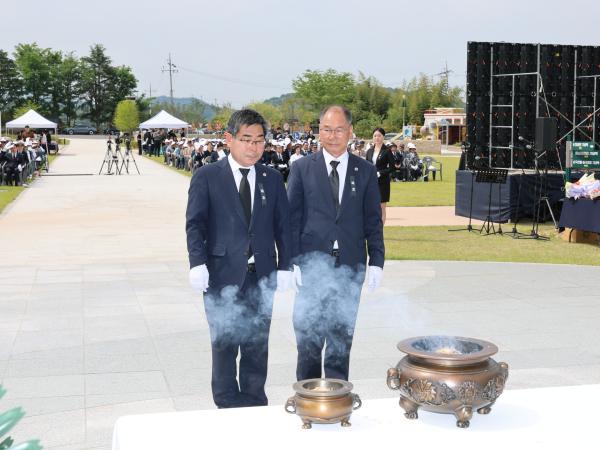 제70회 현충일 추념식 첨부이미지 : 25년06월06일 제70회 현충일 추념식 - 040.jpg