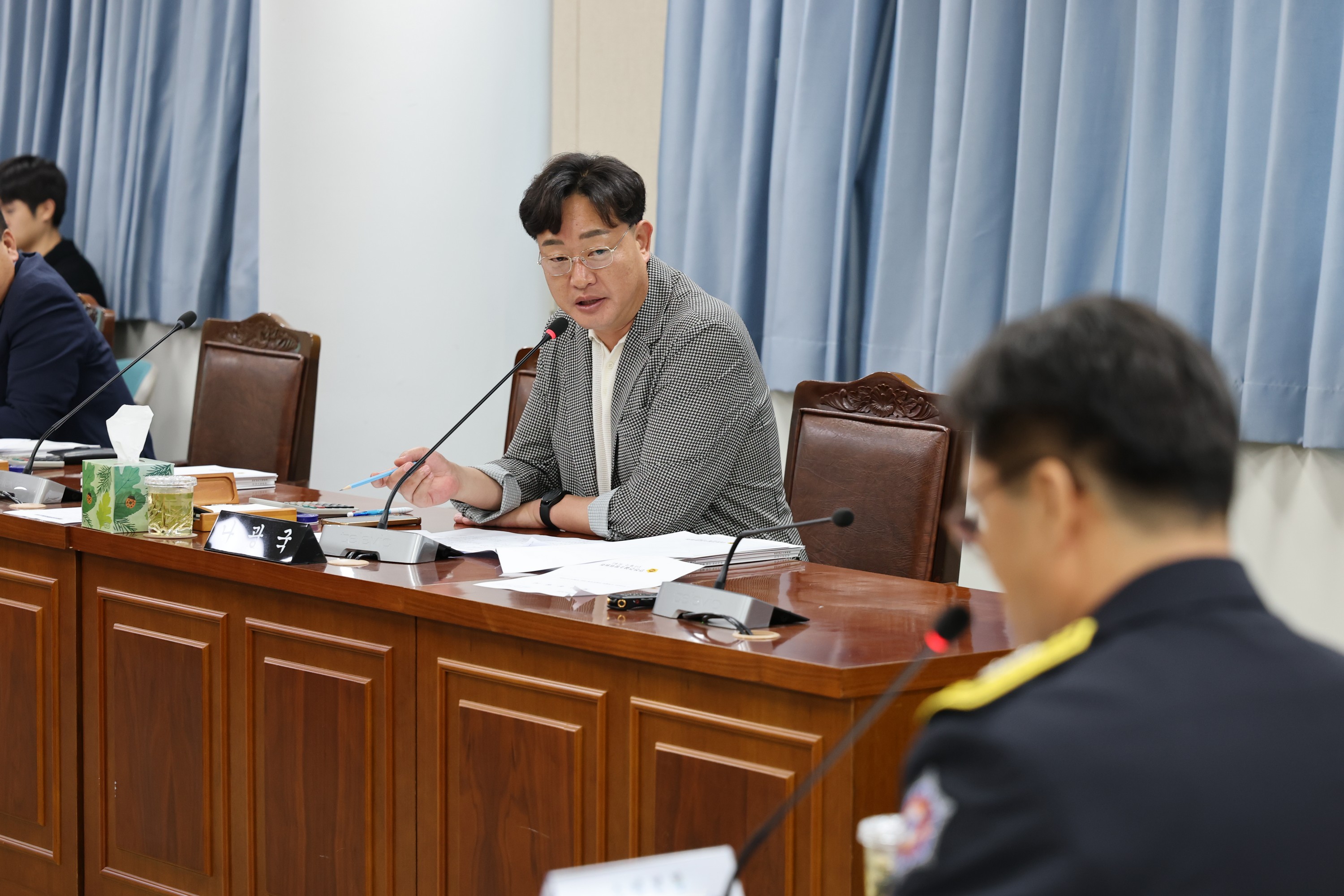 제391회 정례회 안전건설소방위원회 회의 첨부이미지 : 25년06월09일 제391회 정례회 안전건설소방위원회 회의 - 045.jpg