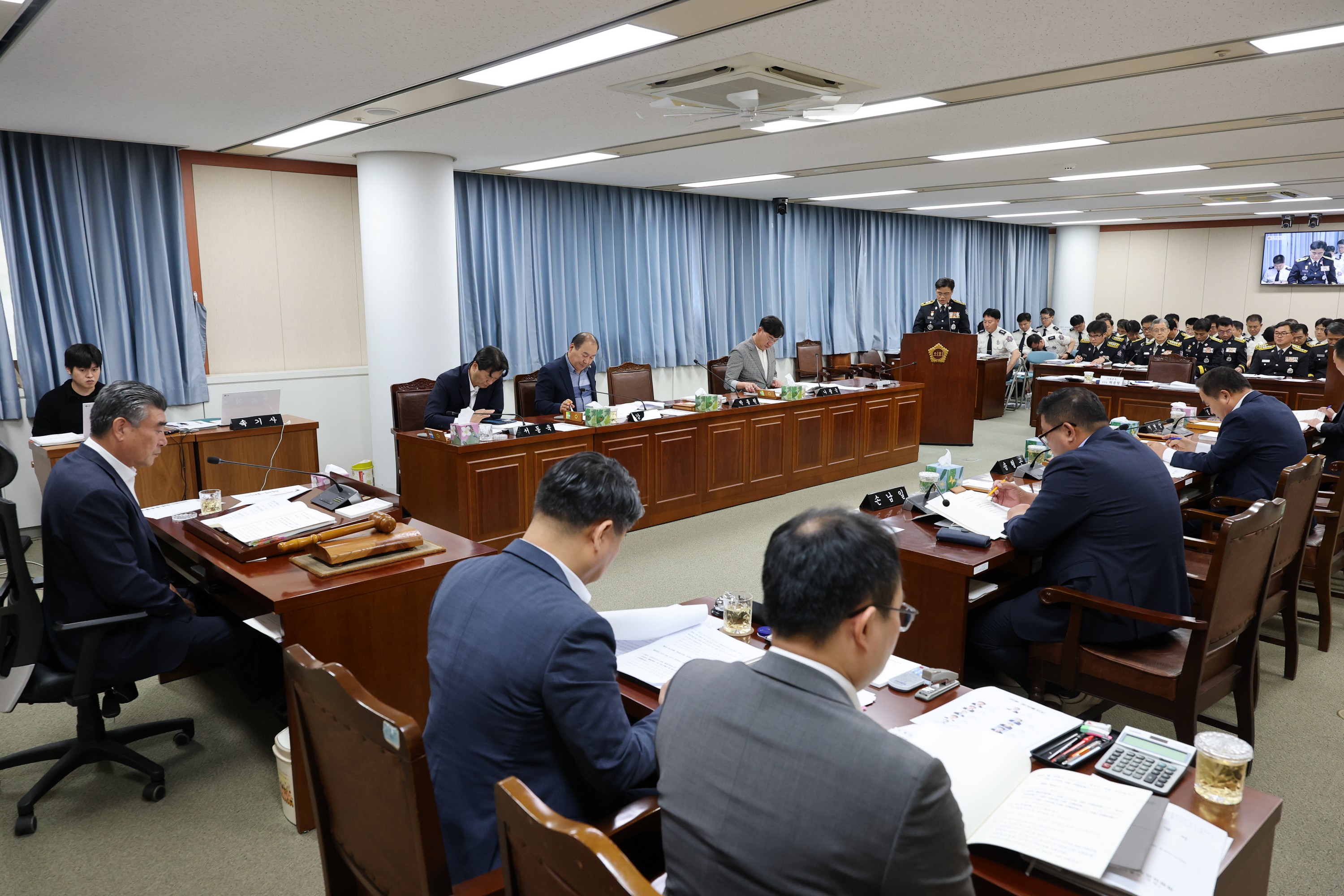 제391회 정례회 안전건설소방위원회 회의 첨부이미지 : 25년06월09일 제391회 정례회 안전건설소방위원회 회의 - 034.jpg