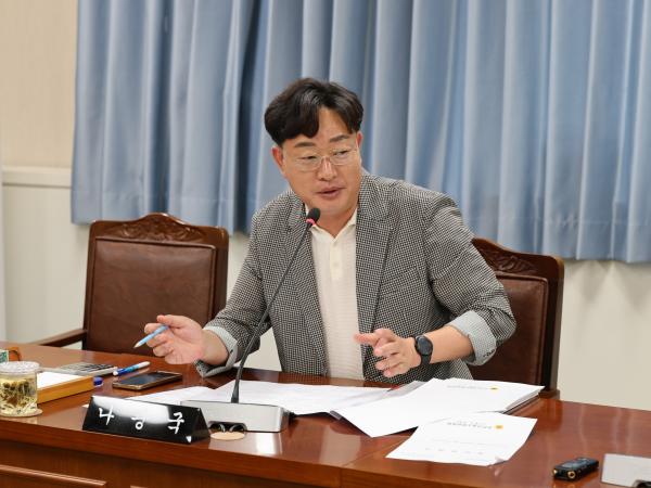 제391회 정례회 안전건설소방위원회 회의 첨부이미지 : 25년06월09일 제391회 정례회 안전건설소방위원회 회의 - 044.jpg