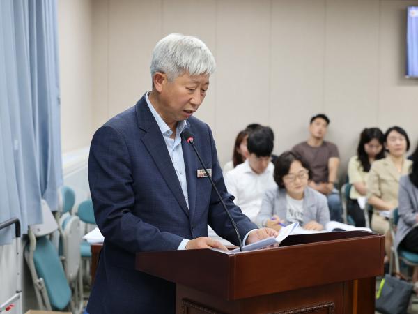 제391회 정례회 보건복지환경위원회 회의 첨부이미지 : 25년06월09일 제391회 정례회 보건복지환경위원회 회의 - 034.jpg