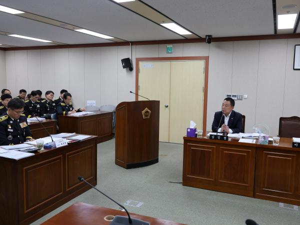 제391회 정례회 안전건설소방위원회 회의 첨부이미지 : 25년06월09일 제391회 정례회 안전건설소방위원회 회의 - 037.jpg