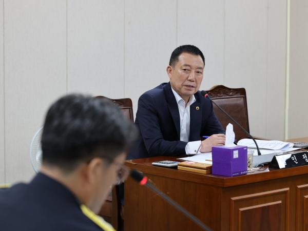 제391회 정례회 안전건설소방위원회 회의 첨부이미지 : 25년06월09일 제391회 정례회 안전건설소방위원회 회의 - 038.jpg