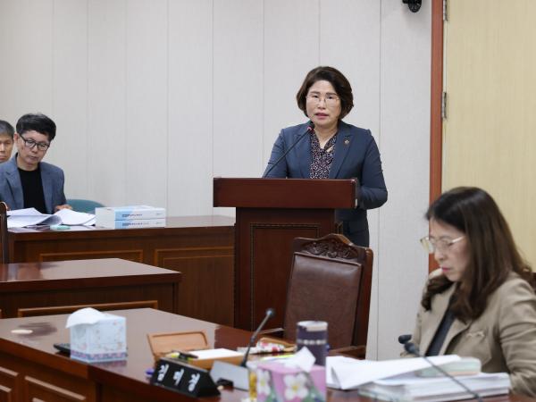 제391회 정례회 보건복지환경위원회 회의 첨부이미지 : 25년06월09일 제391회 정례회 보건복지환경위원회 회의 - 010.jpg