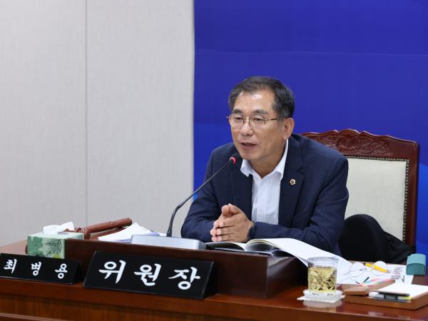 제391회 정례회 보건복지환경위원회 회의 첨부이미지 : 25년06월09일 제391회 정례회 보건복지환경위원회 회의 - 059.jpg