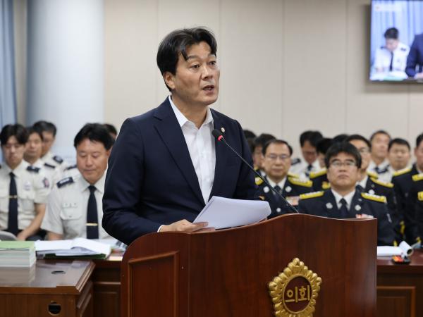 제391회 정례회 안전건설소방위원회 회의 첨부이미지 : 25년06월09일 제391회 정례회 안전건설소방위원회 회의 - 018.jpg