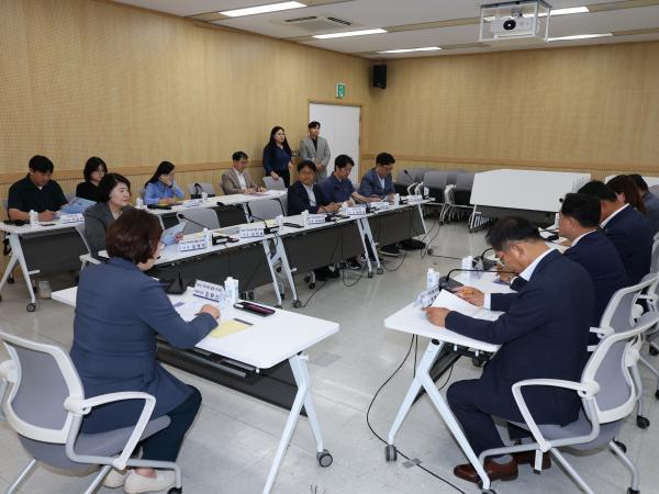 이순신 역사자원 활용 연구회 정책연구용역 착수보고회 첨부이미지 : 25년06월09일 이슨신 역사자원 활용 연구회 착수보고회 - 007.jpg