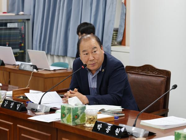 제391회 정례회 안전건설소방위원회 회의 첨부이미지 : 25년06월09일 제391회 정례회 안전건설소방위원회 회의 - 012.jpg