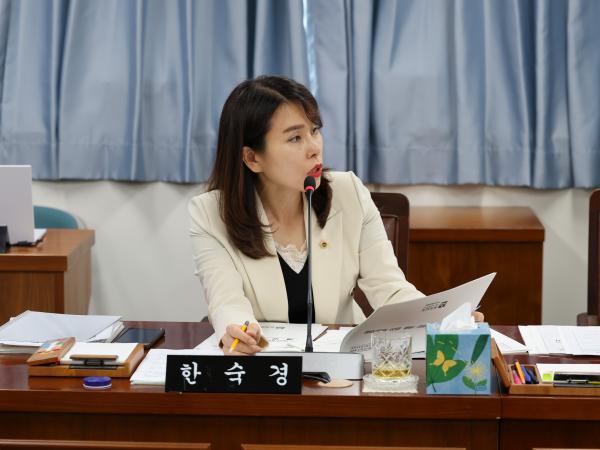 제391회 정례회 보건복지환경위원회 회의 첨부이미지 : 25년06월09일 제391회 정례회 보건복지환경위원회 회의 - 042.jpg