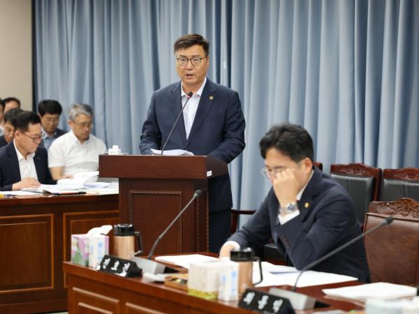 제391회 정례회 농수산위원회 회의 첨부이미지 : 25년06월09일 제391회 정례회 농수산위원회 회의 - 036.jpg