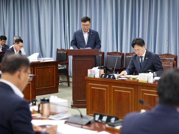 제391회 정례회 농수산위원회 회의 첨부이미지 : 25년06월09일 제391회 정례회 농수산위원회 회의 - 033.jpg
