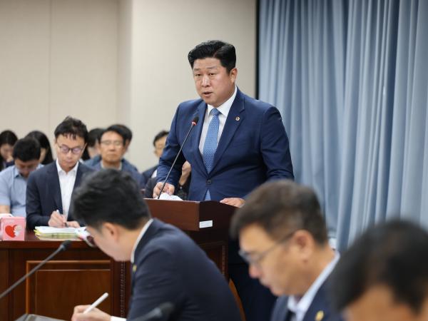 제391회 정례회 농수산위원회 회의 첨부이미지 : 25년06월09일 제391회 정례회 농수산위원회 회의 - 011.jpg