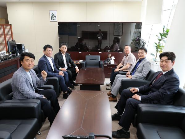 완도군 노화읍 청년회와 간담회 첨부이미지 : 25년06월09일 완도 노화읍 청년회와 간담회 - 021.jpg
