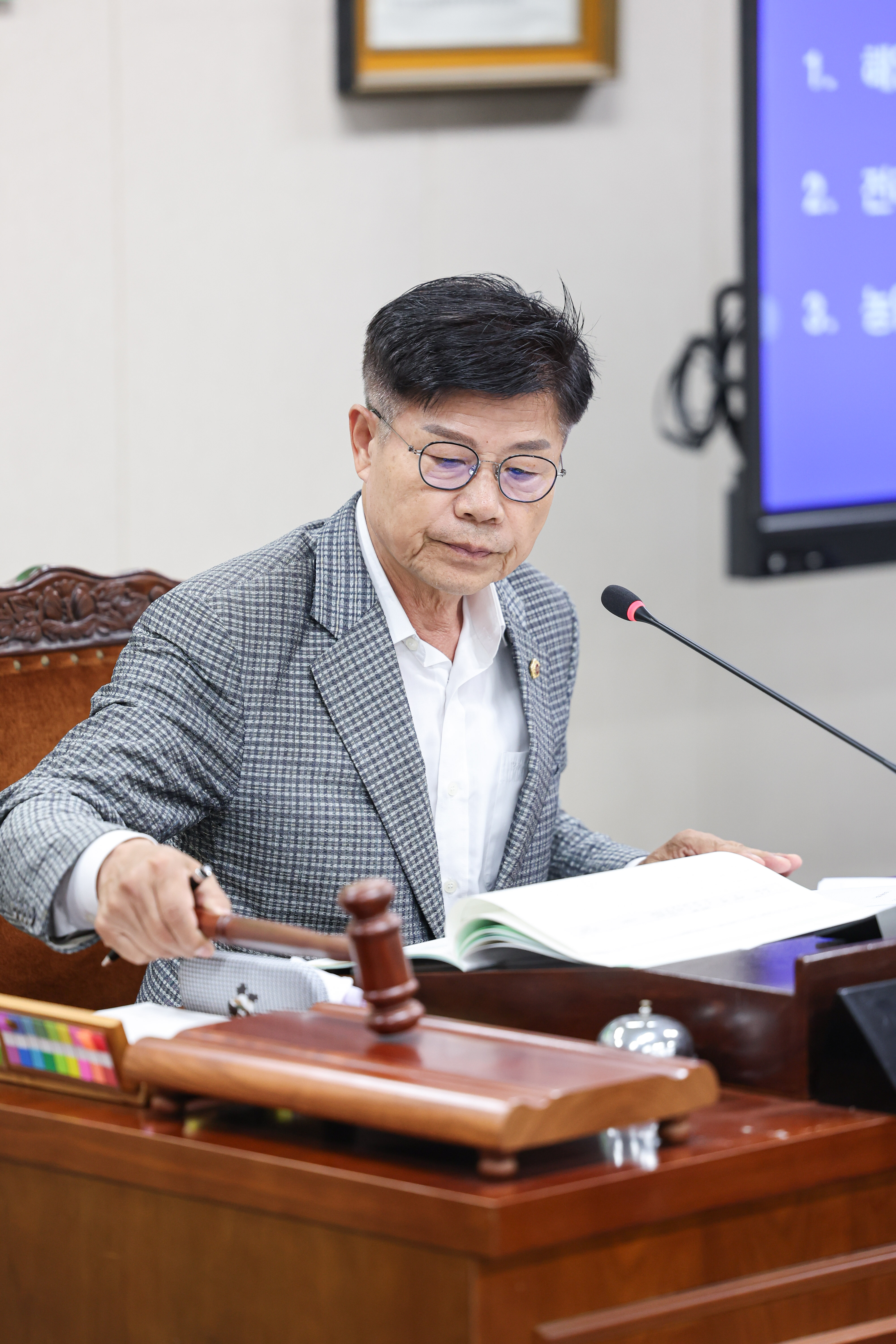 제391회 정례회 농수산위원회 회의 첨부이미지 : 25년06월05일 제391회 정례회 농수산위원회 회의_(47).jpg