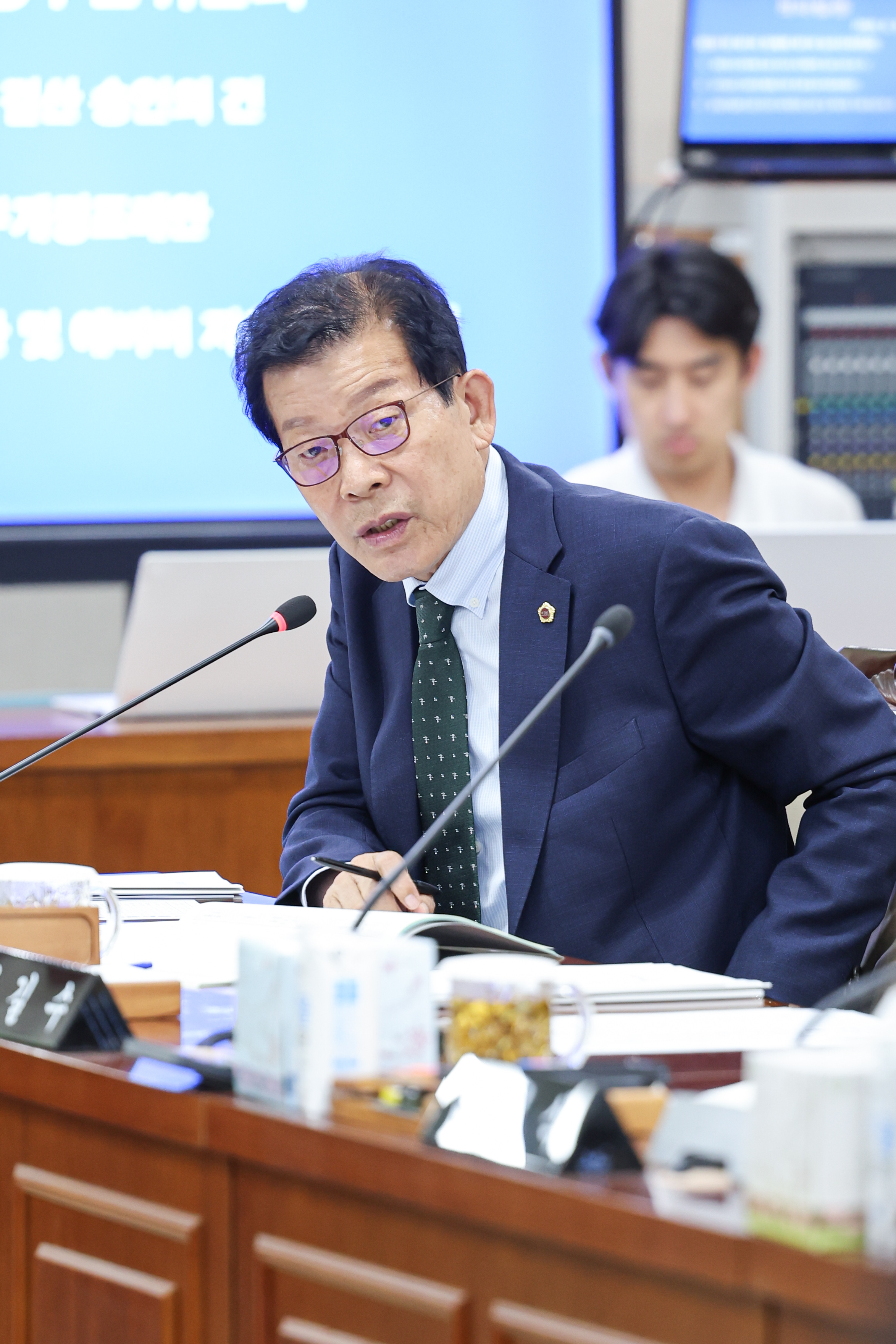 제391회 정례회 농수산위원회 회의 첨부이미지 : 25년06월05일 제391회 정례회 농수산위원회 회의_(26).jpg