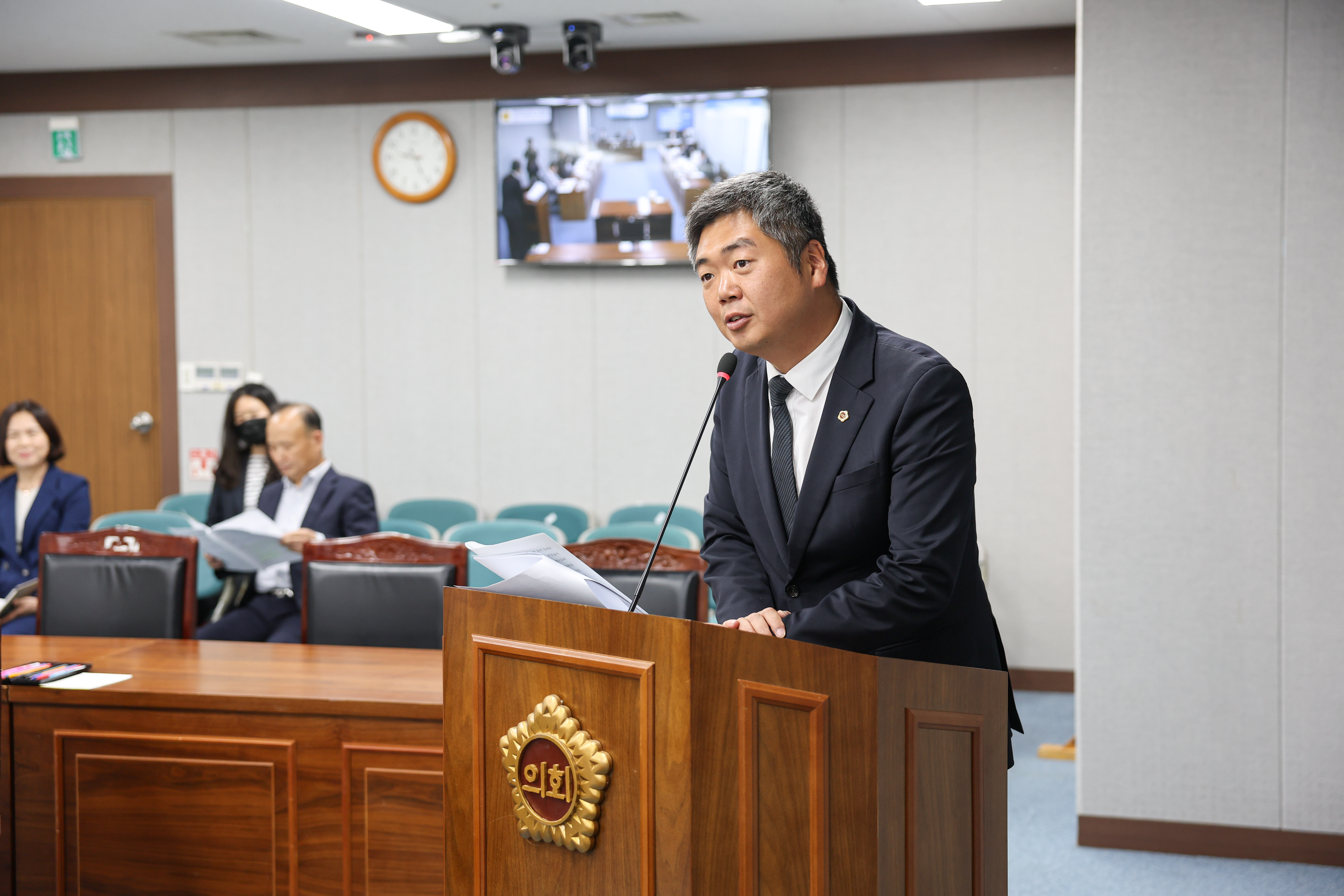 제391회 정례회 제1차 의회운영위원회 회의 첨부이미지 : 25년06월05일 제391회 정례회 제1차 의회운영위원회 회의_20.jpg