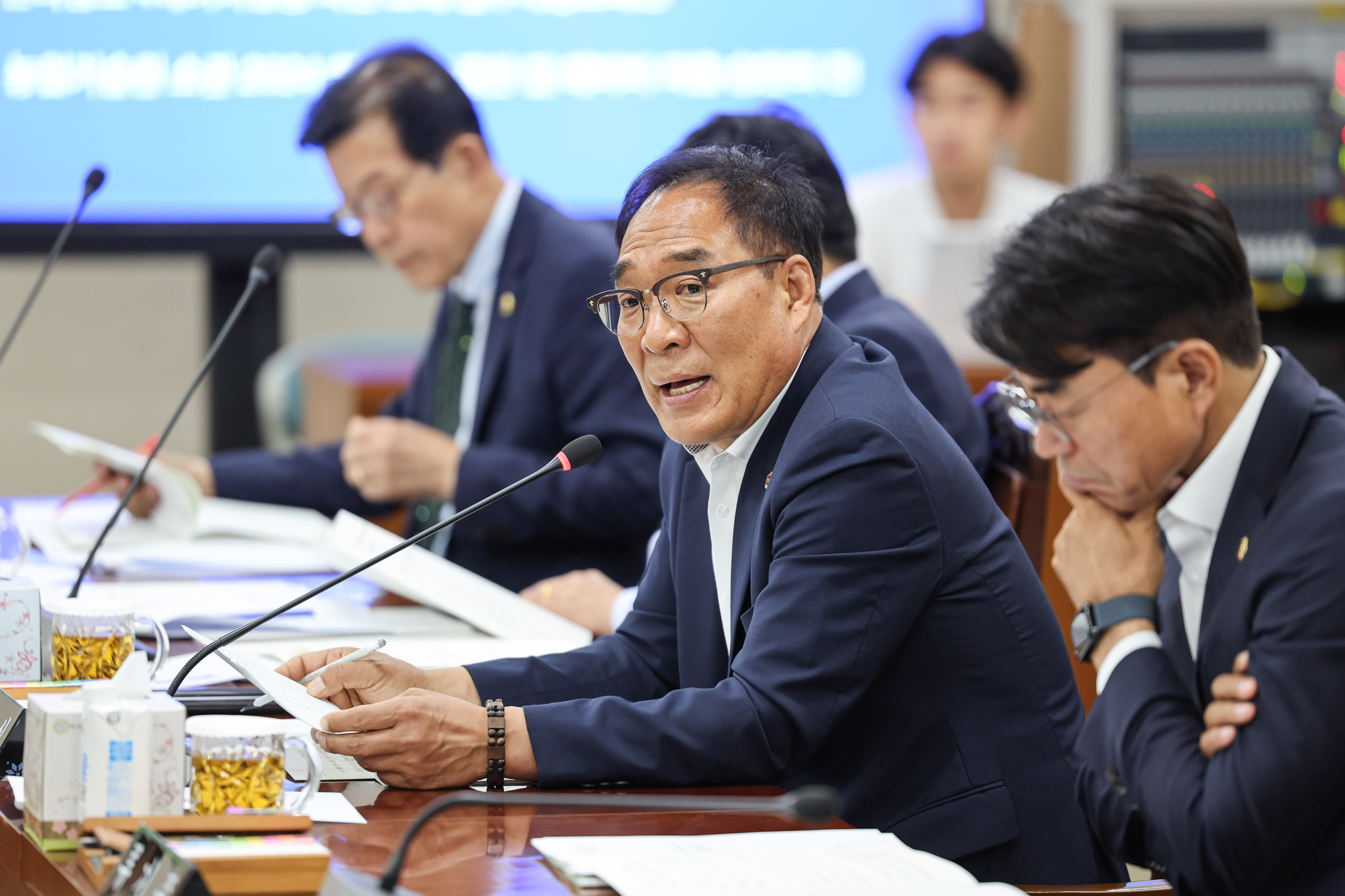 제391회 정례회 농수산위원회 회의 첨부이미지 : 25년06월05일 제391회 정례회 농수산위원회 회의_(8).jpg