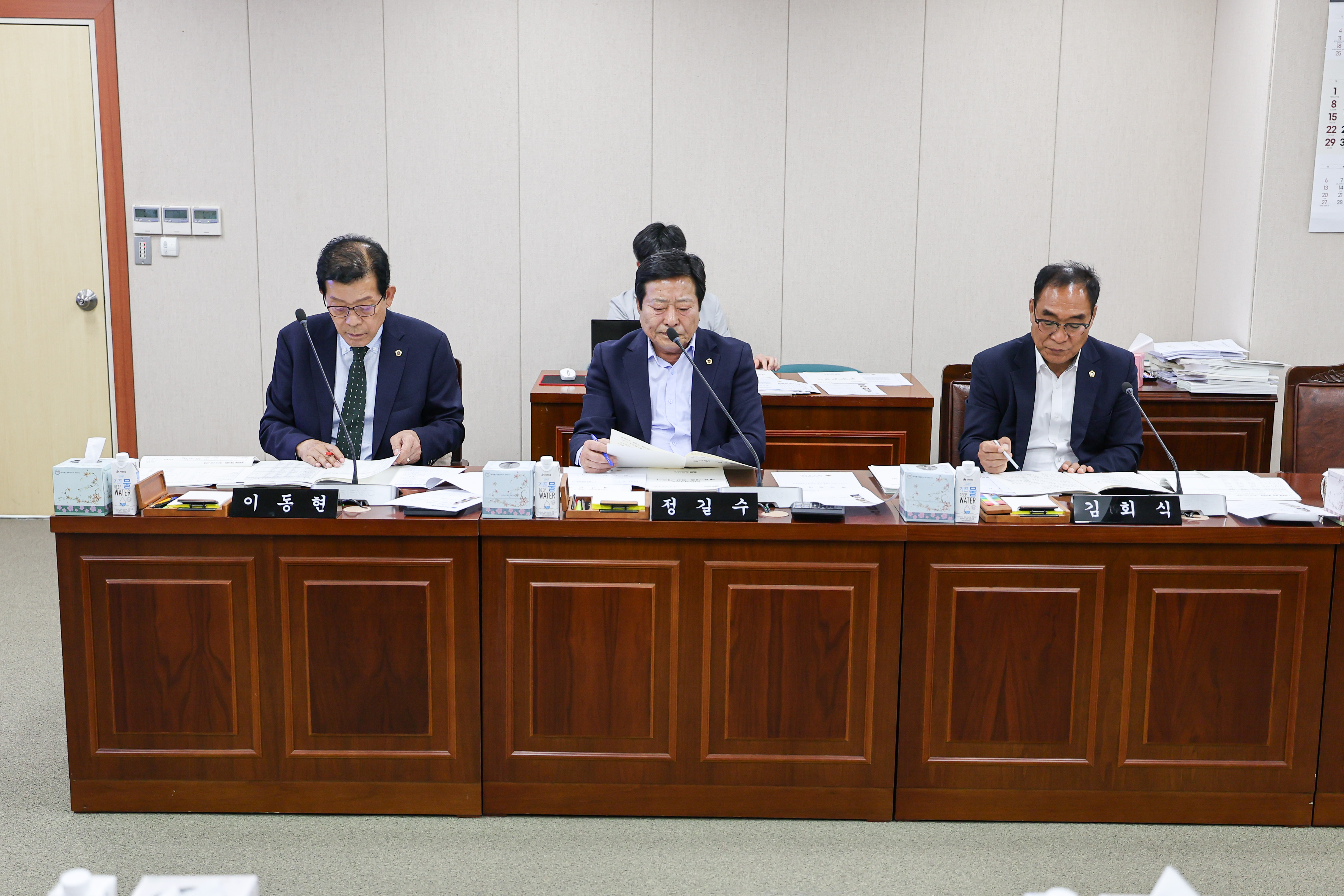 제391회 정례회 농수산위원회 회의 첨부이미지 : 25년06월05일 제391회 정례회 농수산위원회 회의_(5).jpg