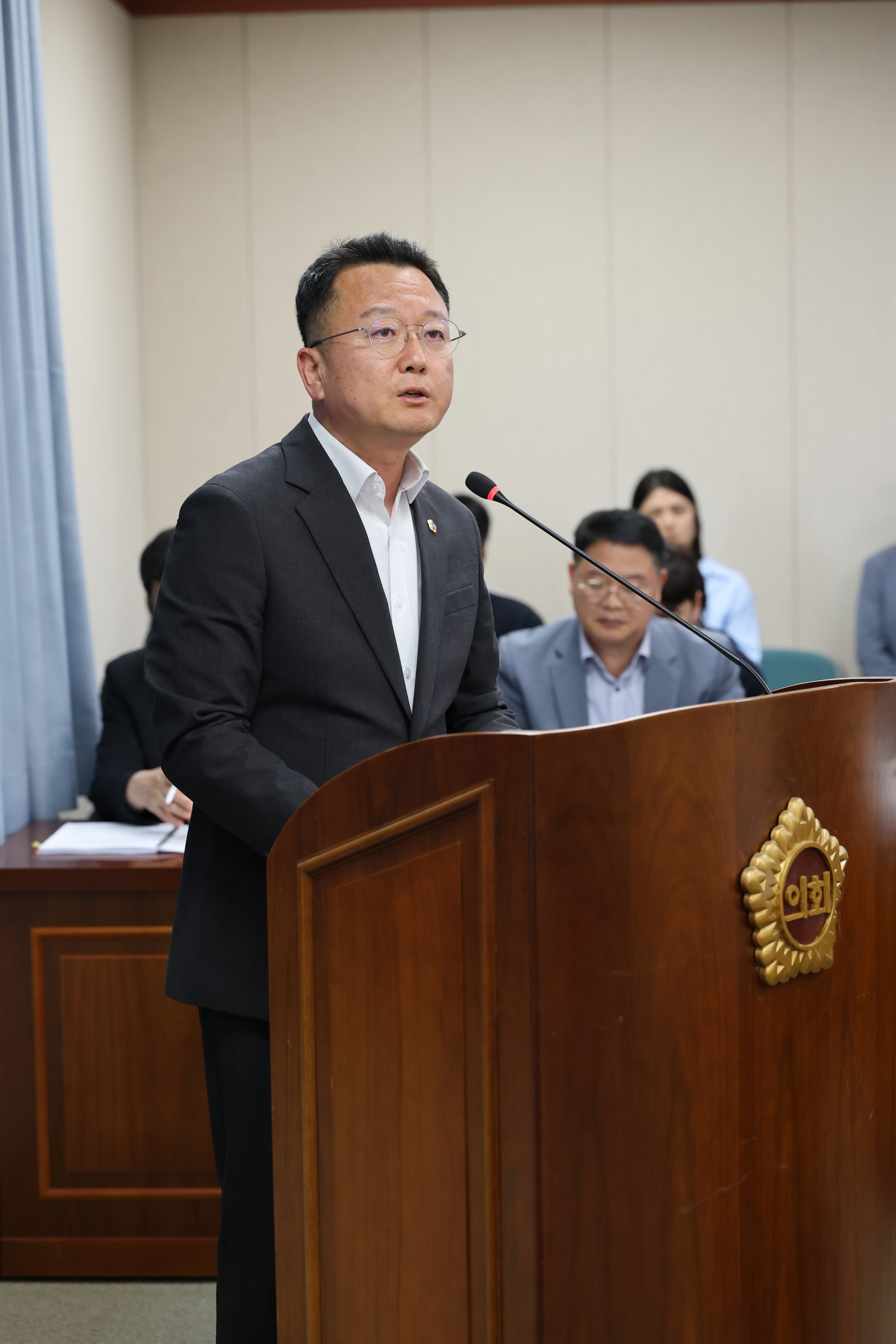 제391회 제1차 정례회 경제관광문화위원회 회의 첨부이미지 : 25년06월05일 제391회 제1차 정례회 경제관광문화위원회 회의 - 018.jpg