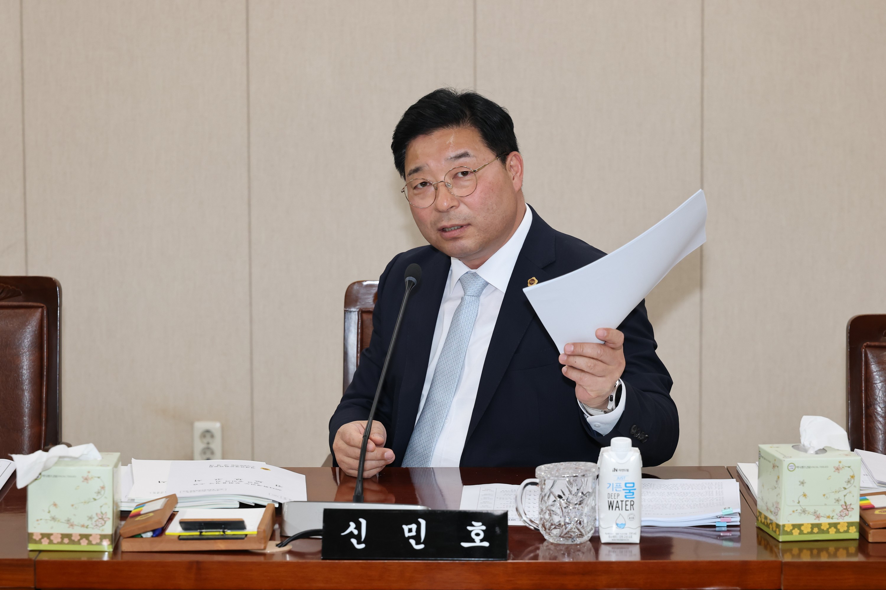 제391회 제1차 정례회 경제관광문화위원회 회의 첨부이미지 : 25년06월05일 제391회 제1차 정례회 경제관광문화위원회 회의 - 021.jpg
