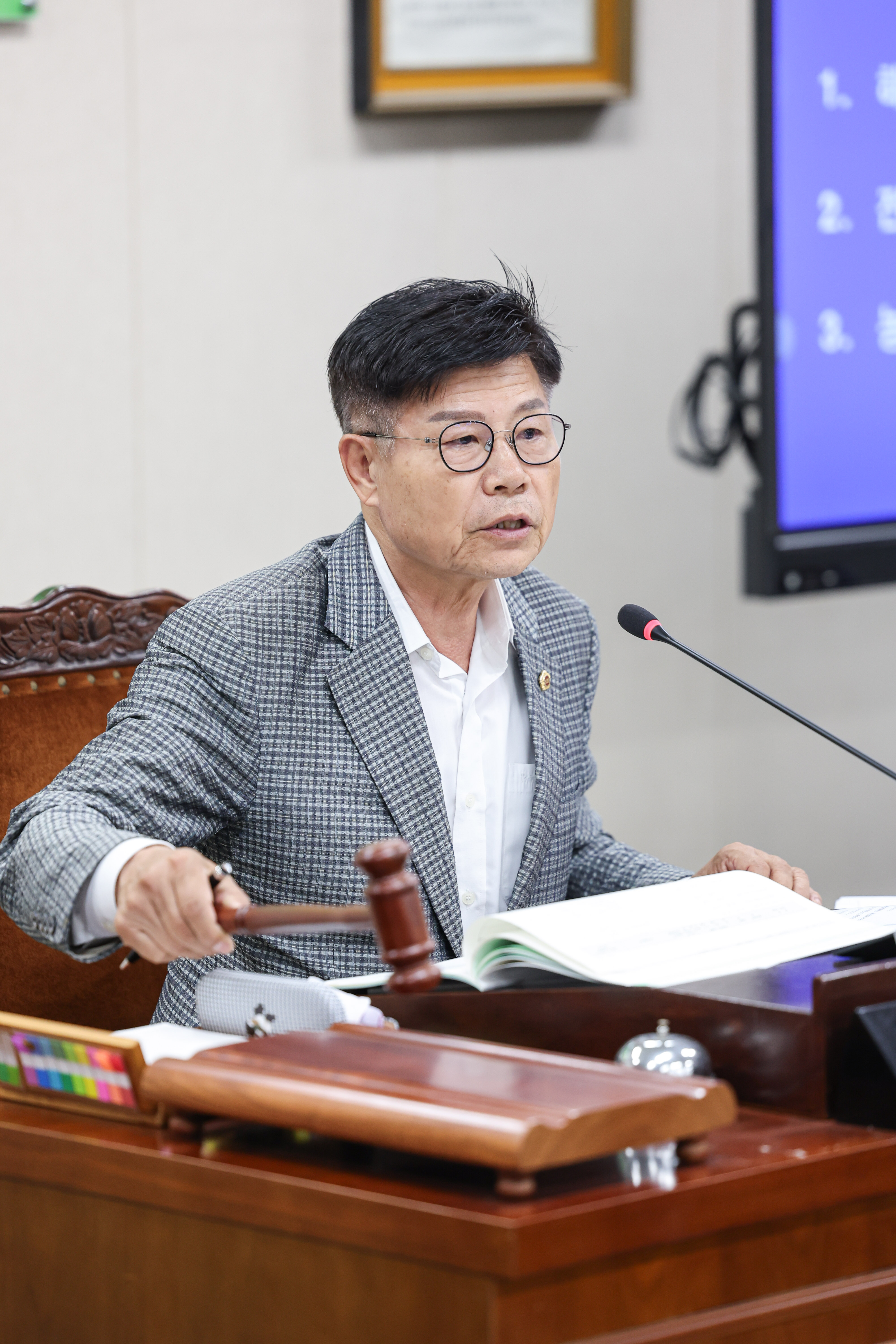 제391회 정례회 농수산위원회 회의 첨부이미지 : 25년06월05일 제391회 정례회 농수산위원회 회의_(46).jpg