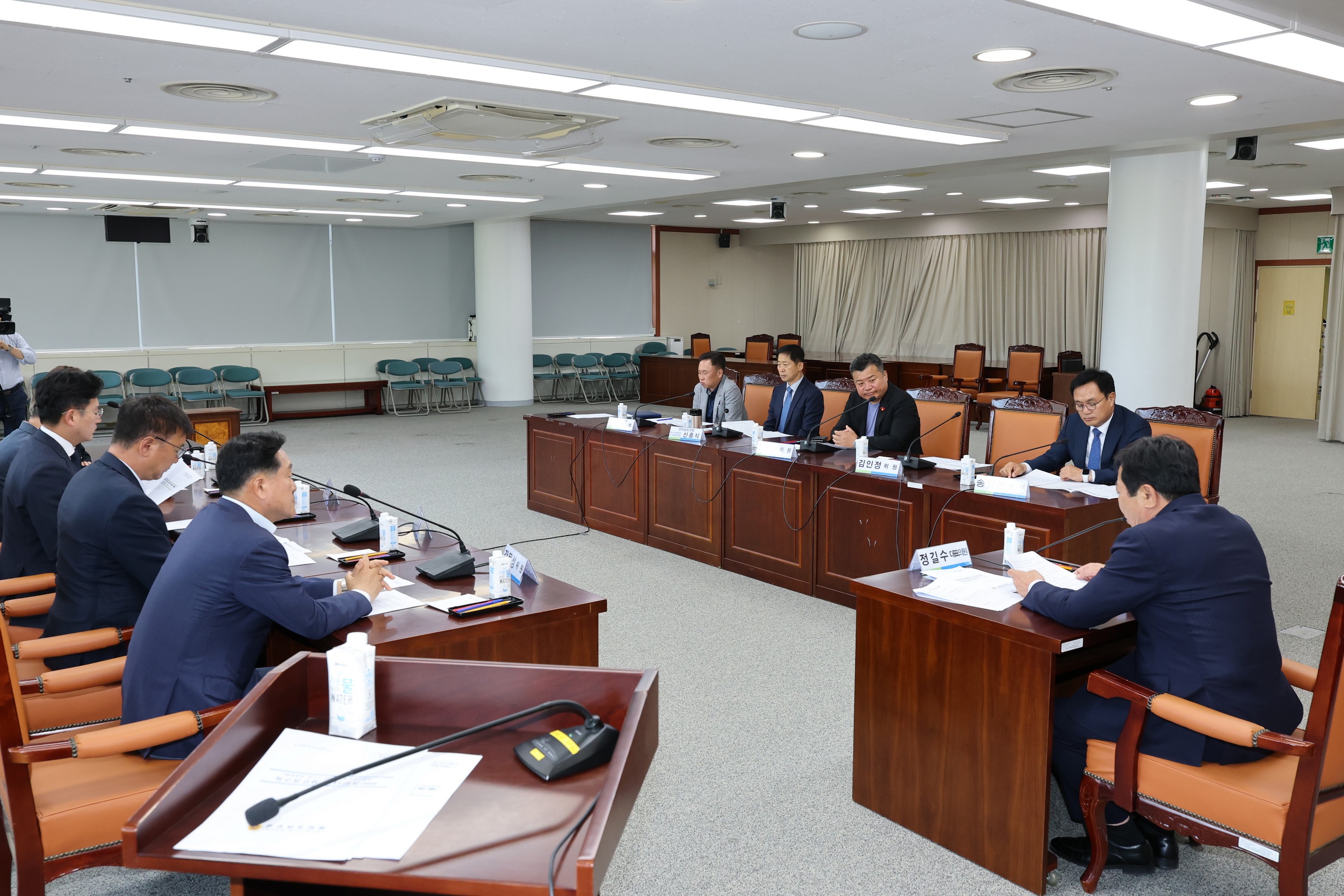 해양융합 에너지 연구회 정책연구용역 착수보고회 첨부이미지 : 25년06월05일 해양융합 에너지 연구회 정책연구용역 착수보고회 - 007.jpg