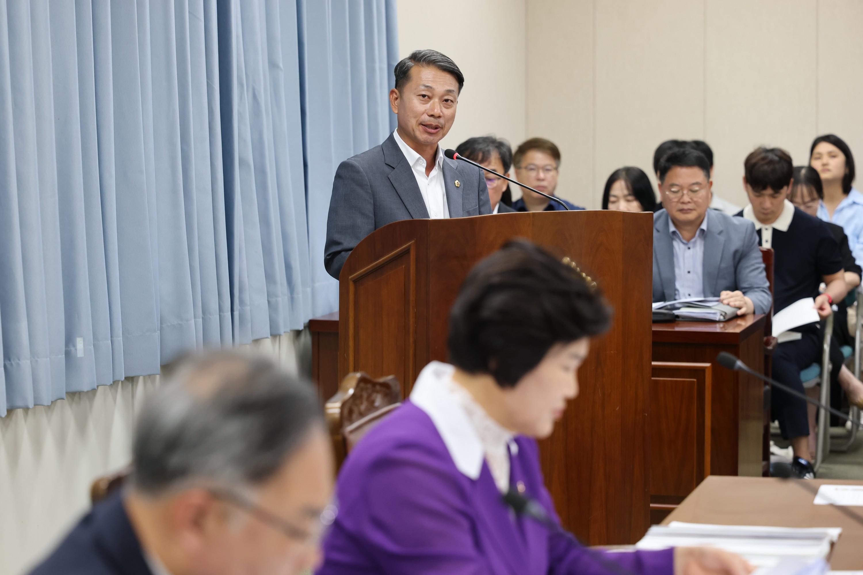제391회 제1차 정례회 경제관광문화위원회 회의 첨부이미지 : 25년06월05일 제391회 제1차 정례회 경제관광문화위원회 회의 - 009.jpg