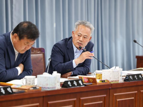 제391회 정례회 농수산위원회 회의 첨부이미지 : 25년06월05일 제391회 정례회 농수산위원회 회의_(16).jpg