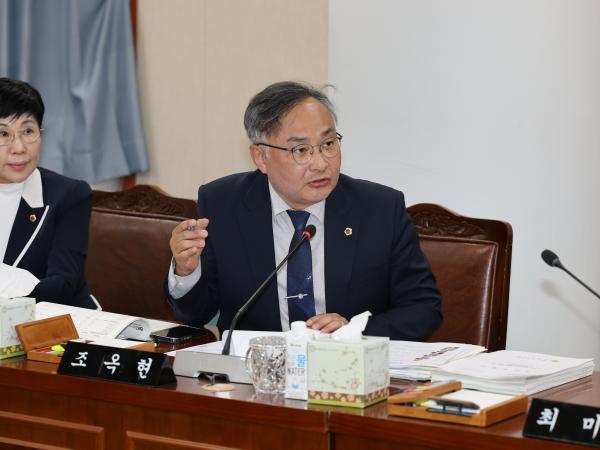 제391회 제1차 정례회 경제관광문화위원회 회의 첨부이미지 : 25년06월05일 제391회 제1차 정례회 경제관광문화위원회 회의 - 040.jpg