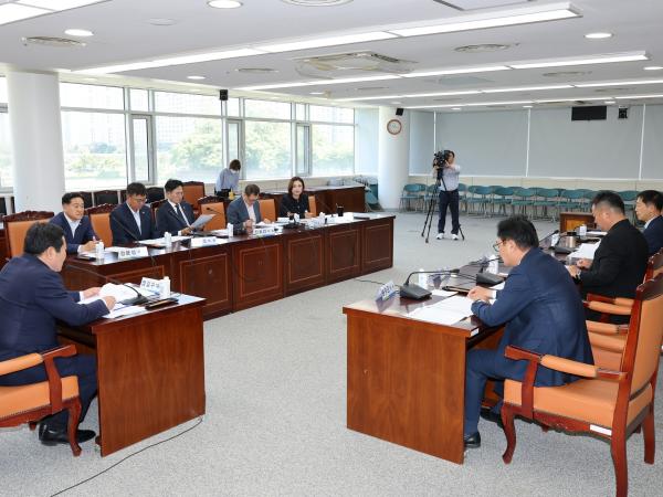 해양융합 에너지 연구회 정책연구용역 착수보고회 첨부이미지 : 25년06월05일 해양융합 에너지 연구회 정책연구용역 착수보고회 - 006.jpg