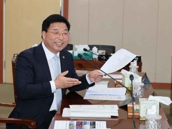 제391회 제1차 정례회 경제관광문화위원회 회의 첨부이미지 : 25년06월05일 제391회 제1차 정례회 경제관광문화위원회 회의 - 028.jpg