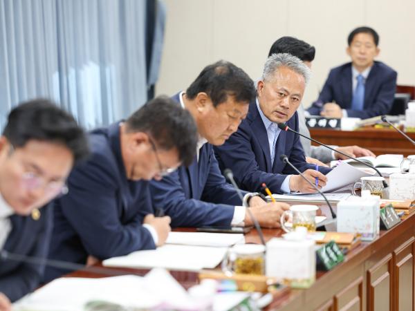 제391회 정례회 농수산위원회 회의 첨부이미지 : 25년06월05일 제391회 정례회 농수산위원회 회의_(31).jpg