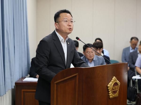 제391회 제1차 정례회 경제관광문화위원회 회의 첨부이미지 : 25년06월05일 제391회 제1차 정례회 경제관광문화위원회 회의 - 017.jpg
