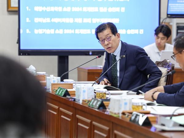 제391회 정례회 농수산위원회 회의 첨부이미지 : 25년06월05일 제391회 정례회 농수산위원회 회의_(24).jpg