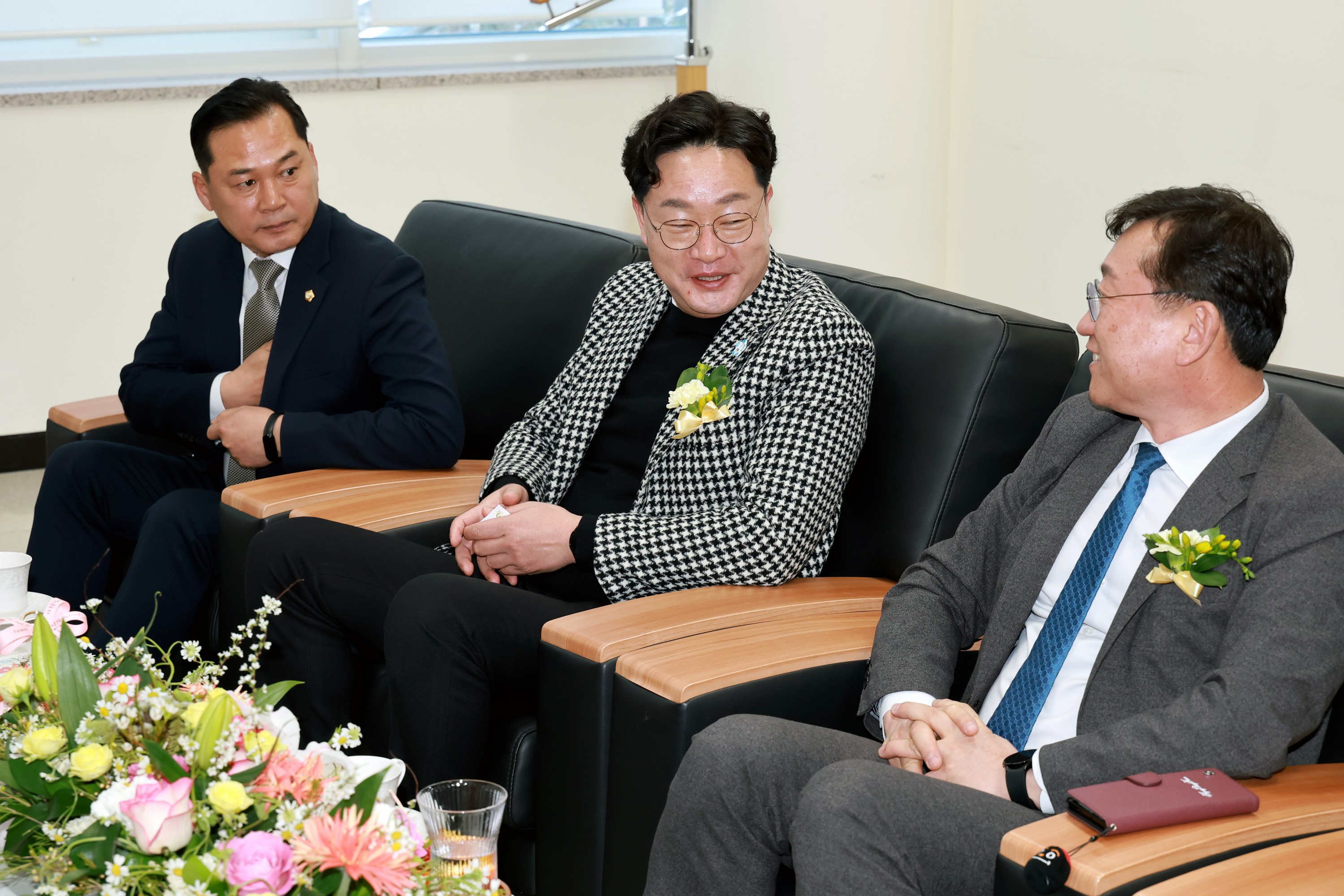 전남사회복지사협회장 이ㆍ취임식 첨부이미지 : 25년02월26일 전남사회복시사협회장 이ㆍ취임식 - 010.jpg