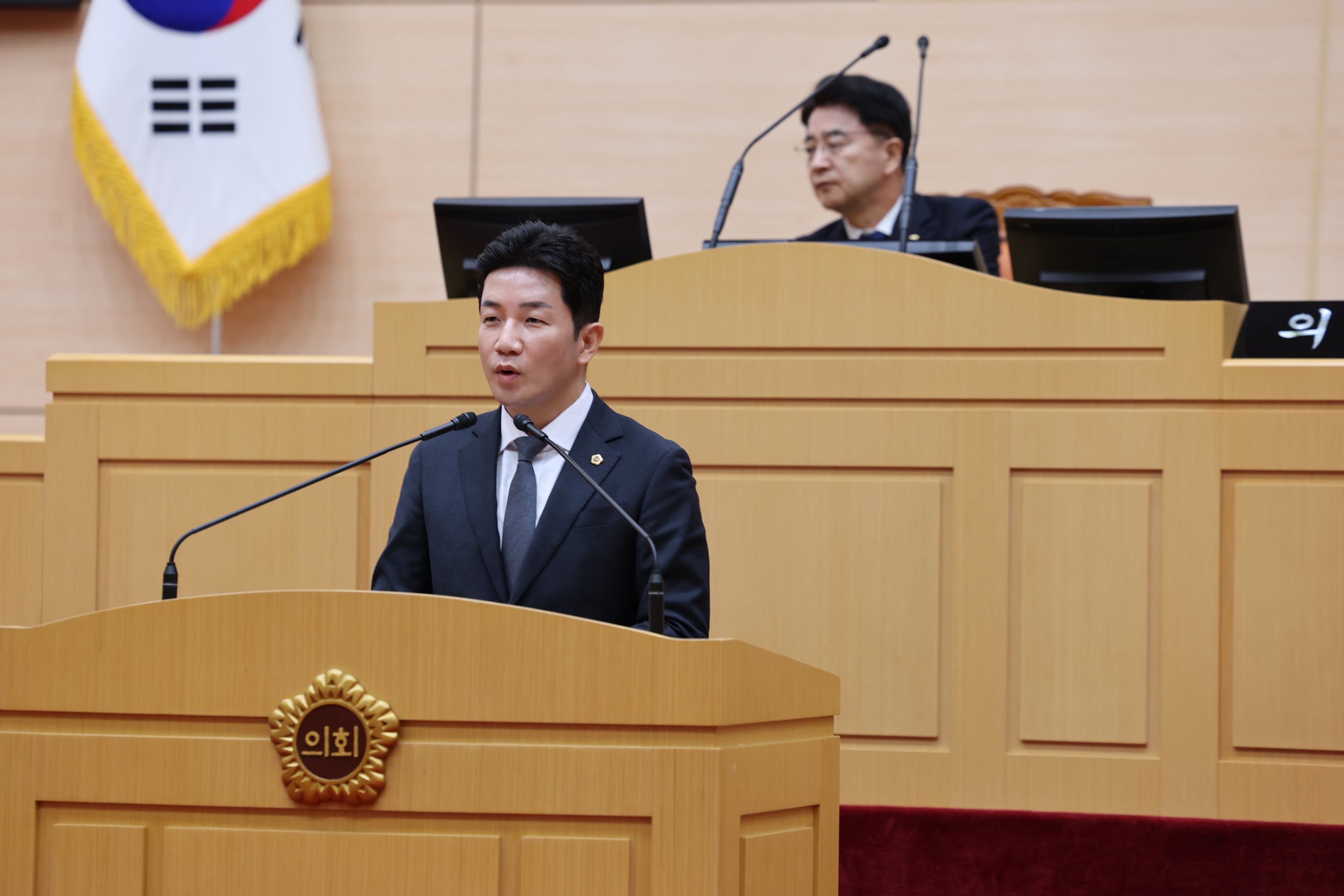 제387회 임시회 제2차 본회의 첨부이미지 : 25년02월14일 제387회 임시회 제2차 본회의 - 076.jpg