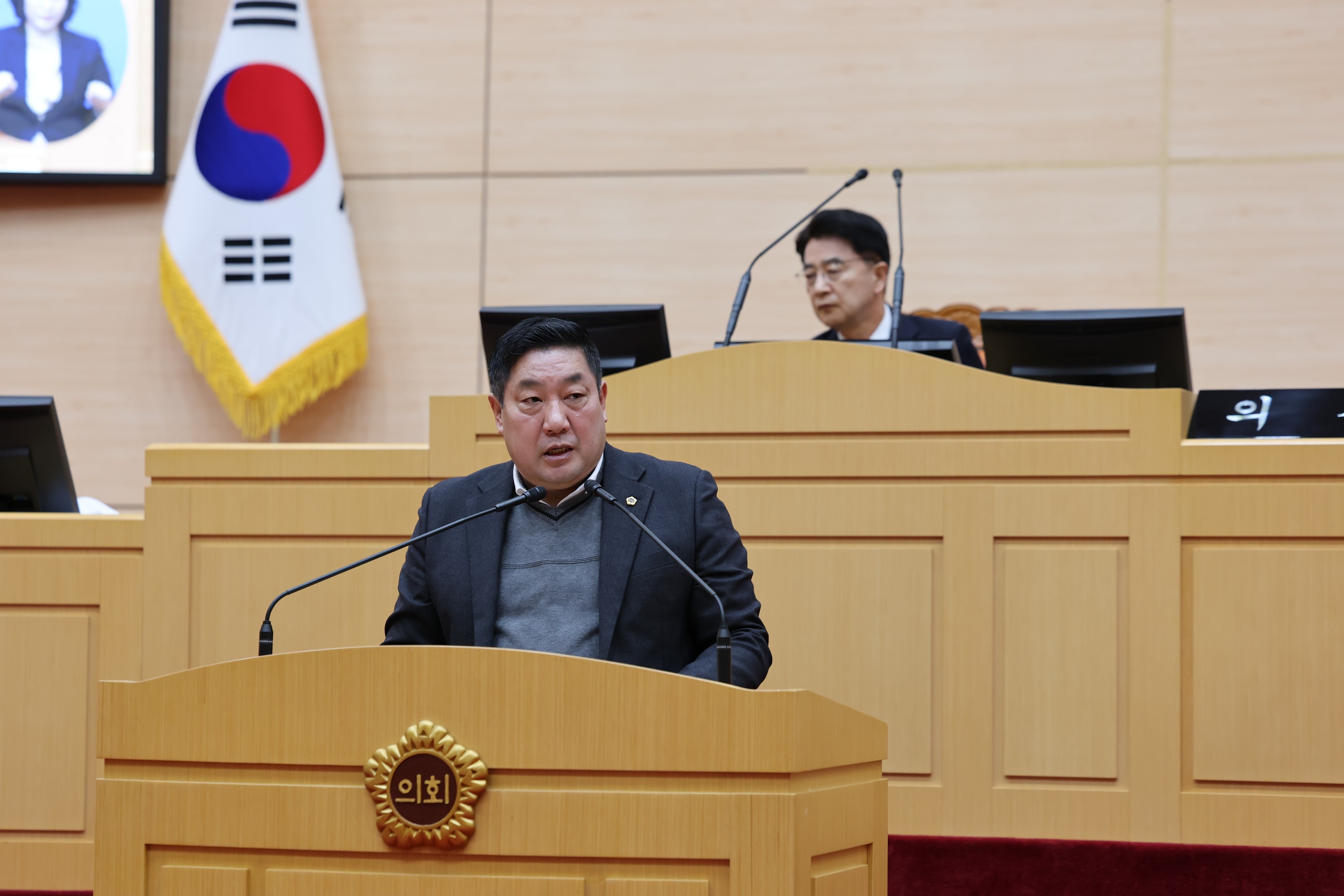 제387회 임시회 제2차 본회의 첨부이미지 : 25년02월14일 제387회 임시회 제2차 본회의 - 032.jpg